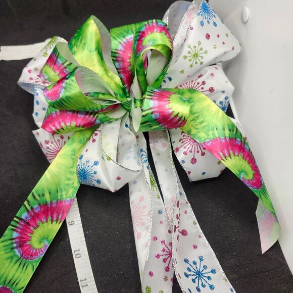 Hand Crafted Colorful Tie-Dye Ribbon Bow - Picture 5 of 6